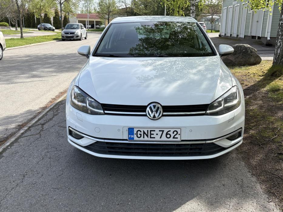 VOLKSWAGEN Golf 2019