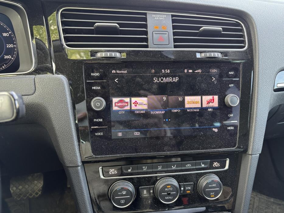 VOLKSWAGEN Golf 2019