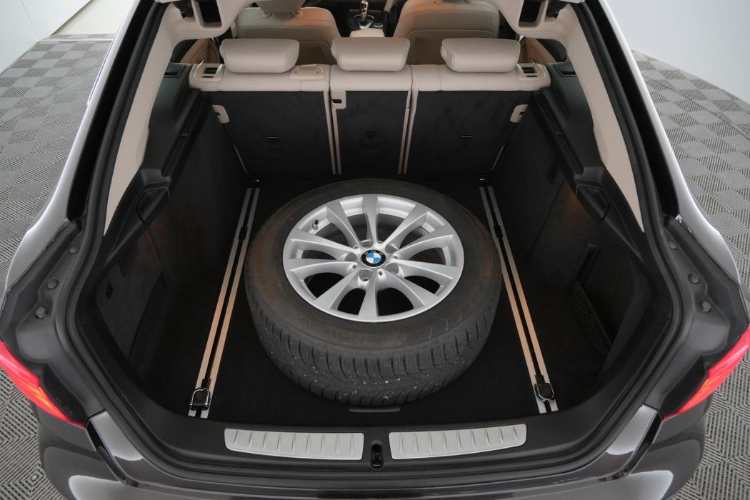 BMW 320 Gran Turismo 2019