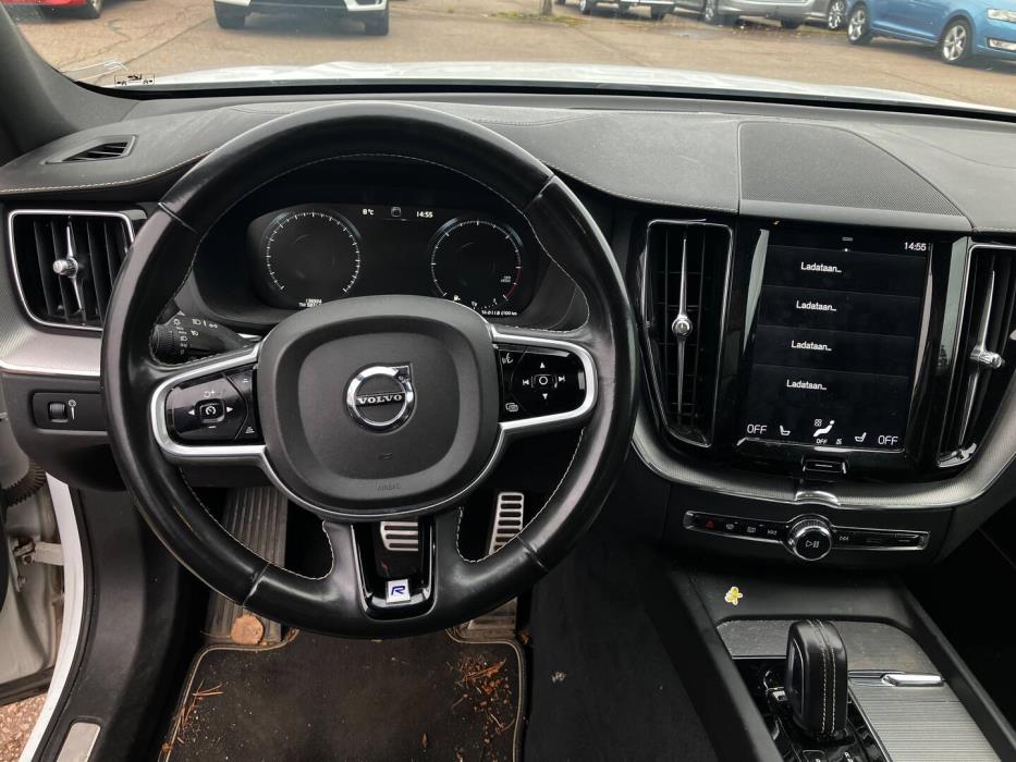 VOLVO XC60 2020
