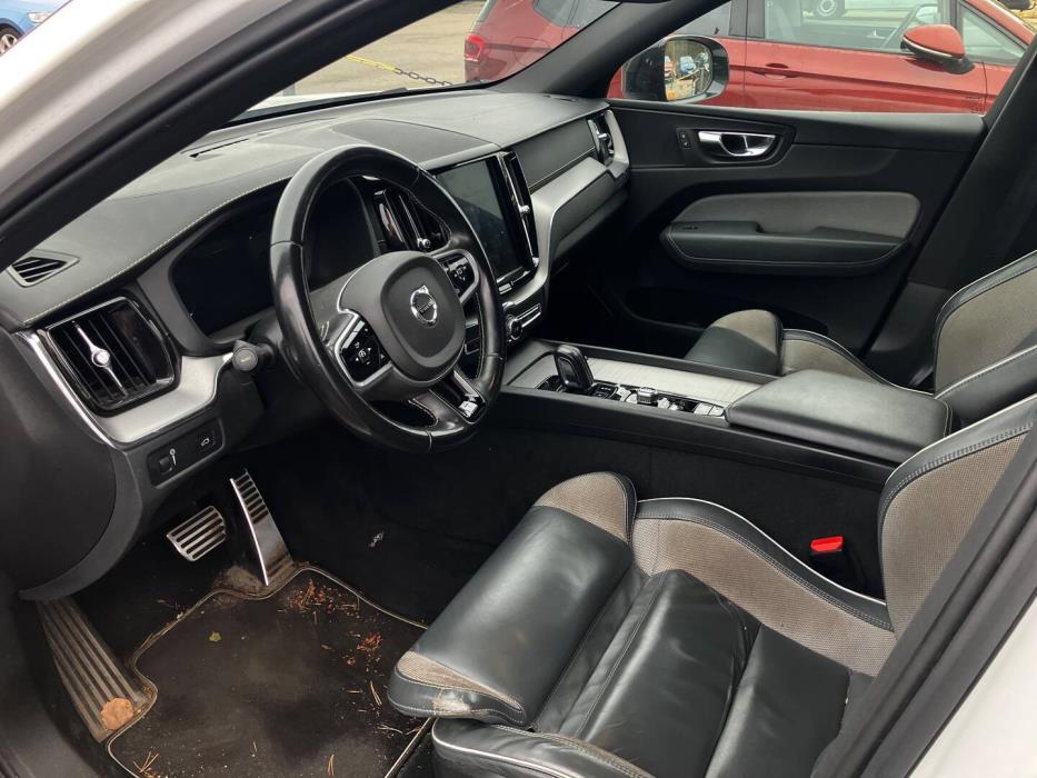 VOLVO XC60 2020