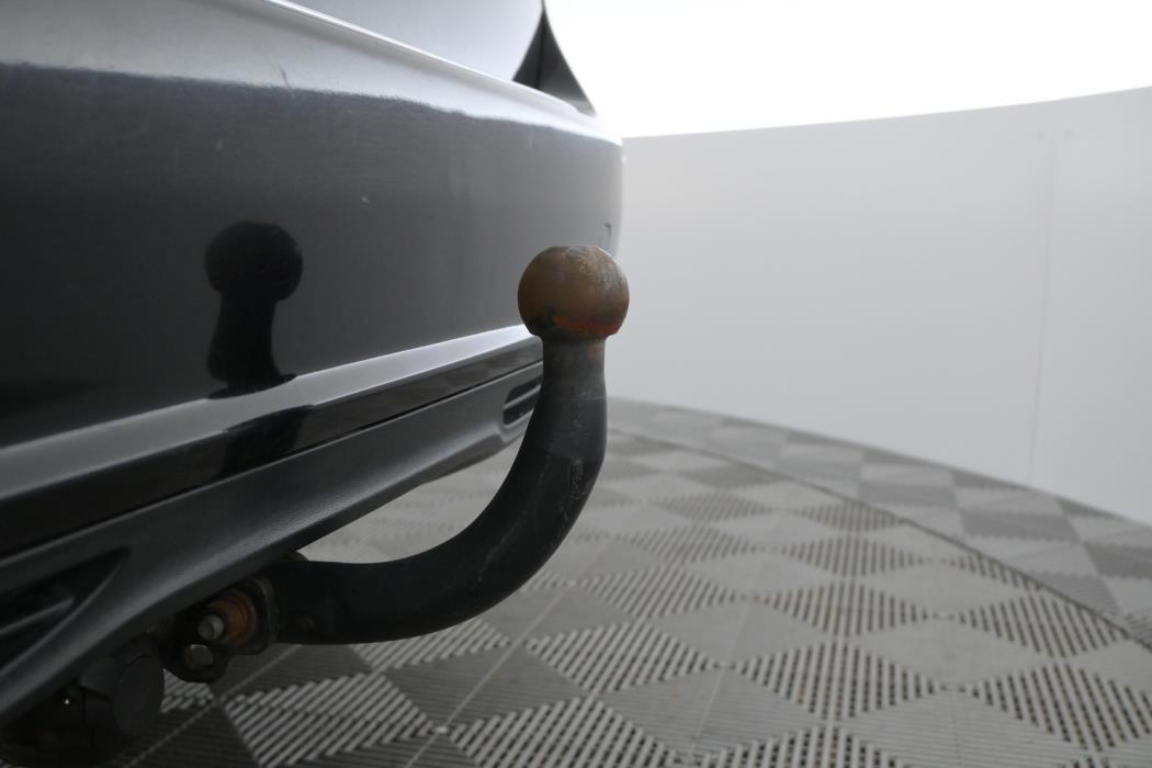 MERCEDES-BENZ B 2012