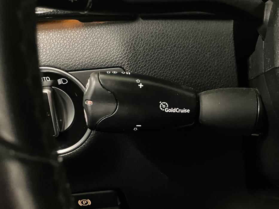 MERCEDES-BENZ B 2012