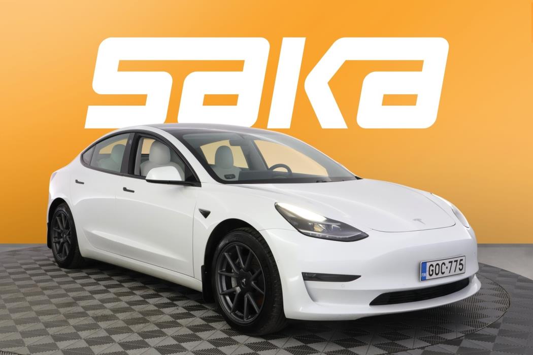 TESLA Model 3 2021