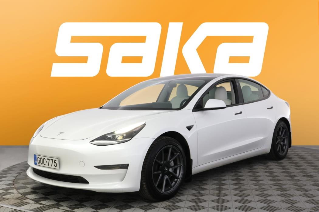 TESLA Model 3 2021