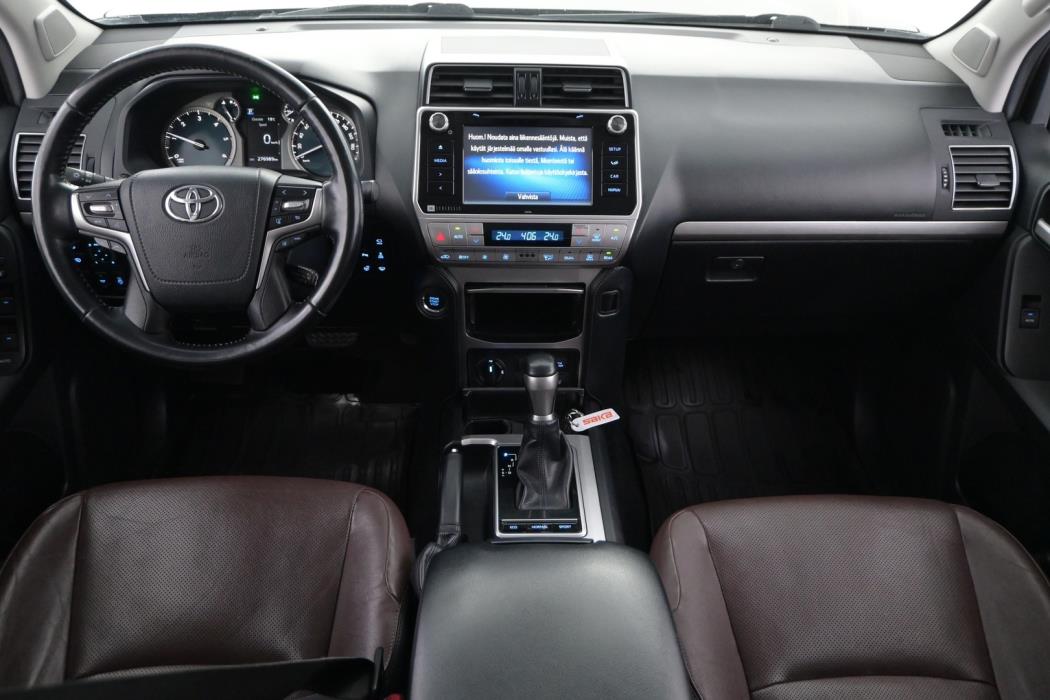 TOYOTA LAND CRUISER 2018