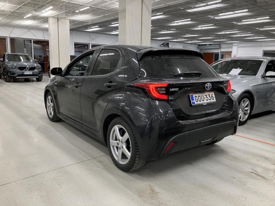TOYOTA Yaris 2021
