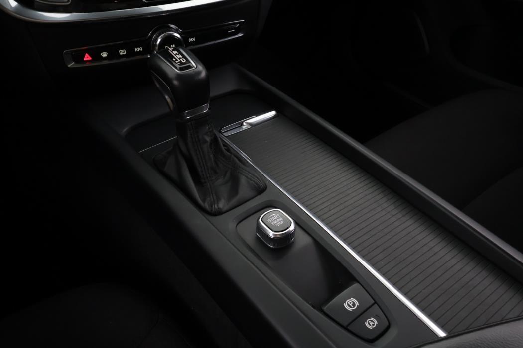VOLVO V60 2019