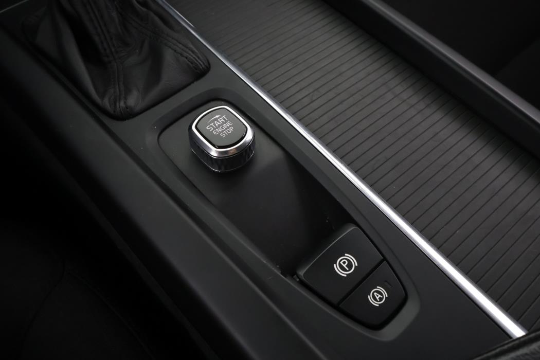 VOLVO V60 2019