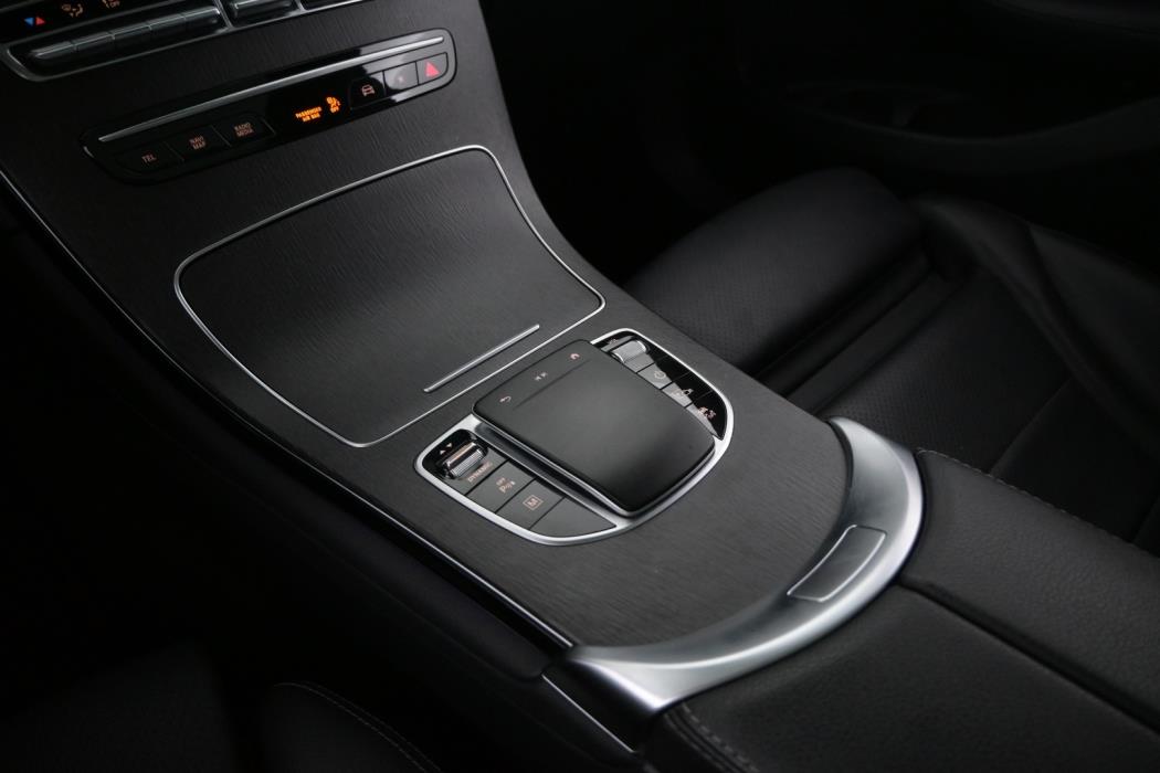 MERCEDES-BENZ GLC 2021