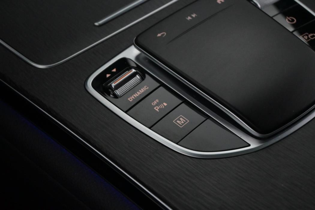 MERCEDES-BENZ GLC 2021