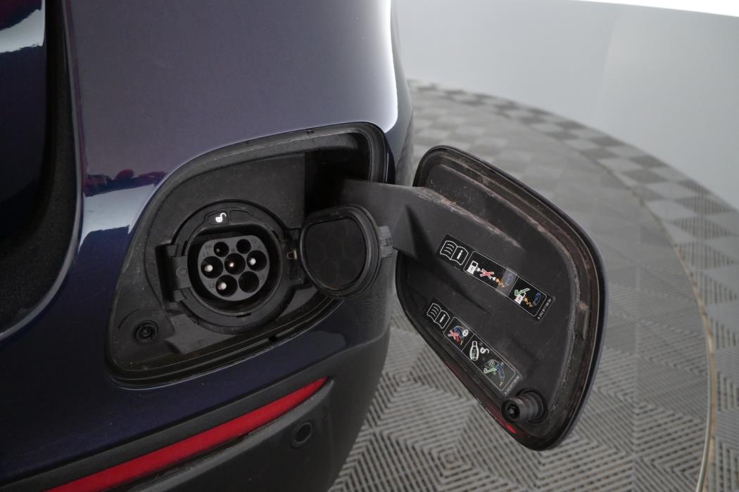 MERCEDES-BENZ GLC 2021