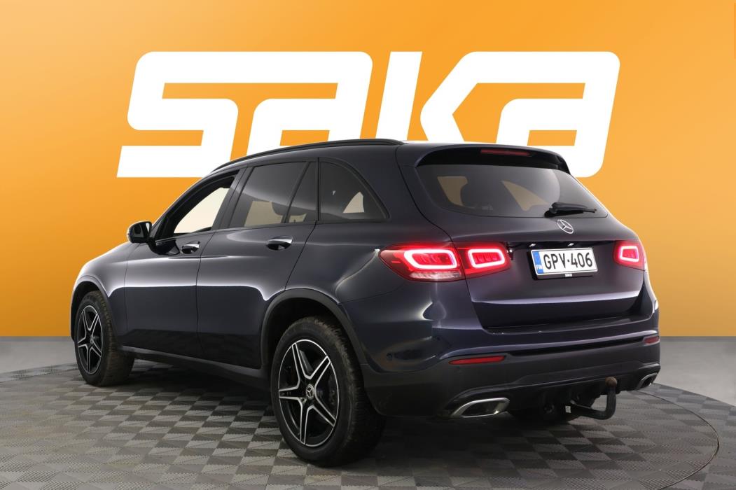 MERCEDES-BENZ GLC 2021