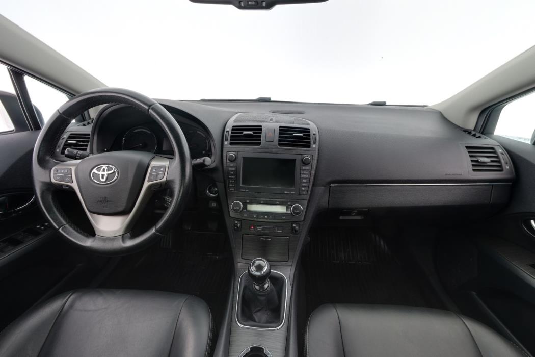 TOYOTA Avensis 2009