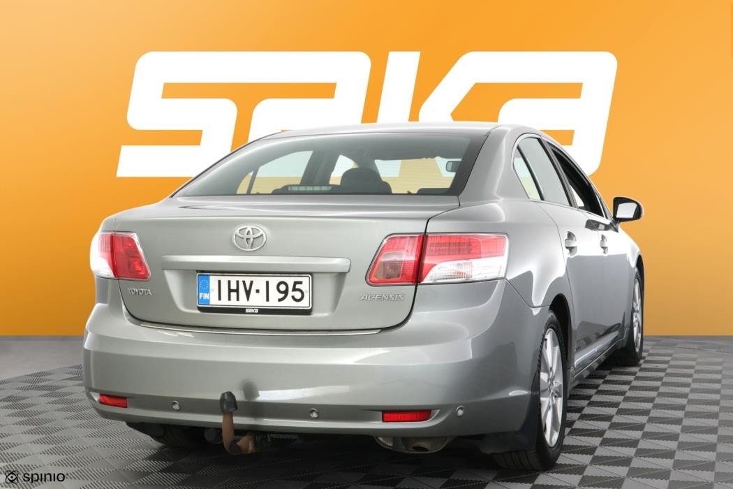 TOYOTA Avensis 2009