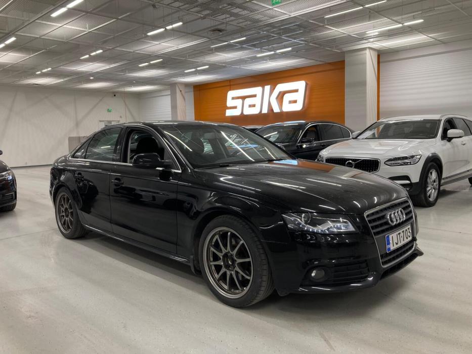 AUDI A4 2010