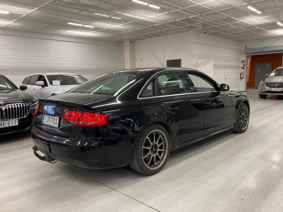 AUDI A4 2010