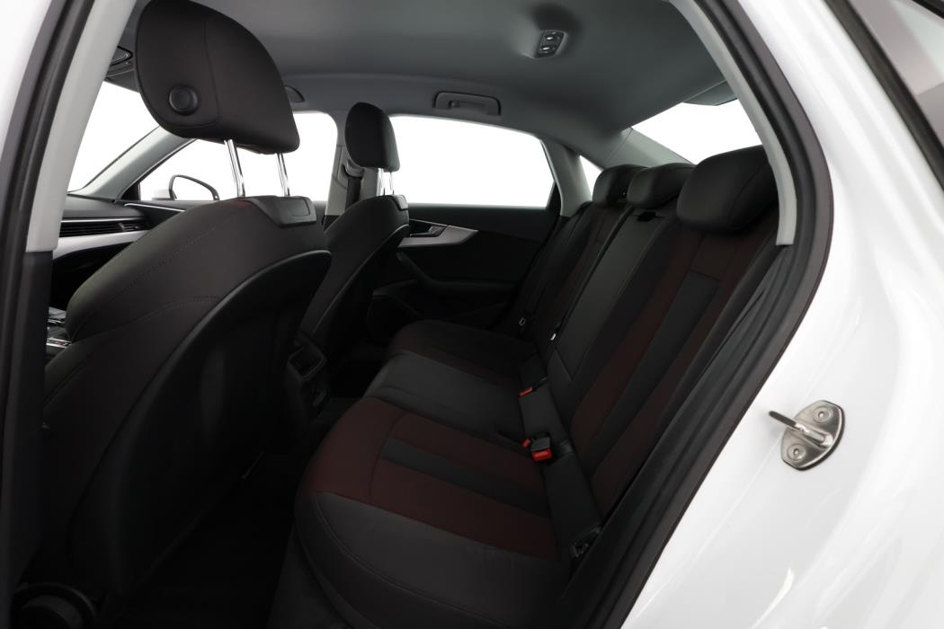 AUDI A4 2016