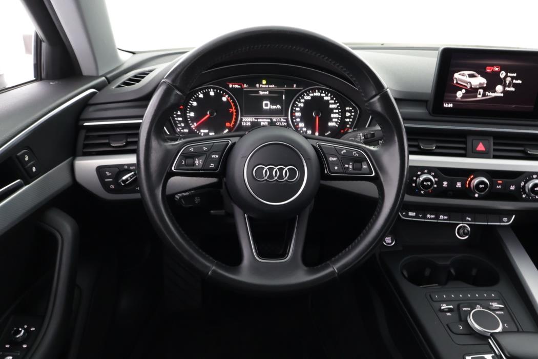 AUDI A4 2016