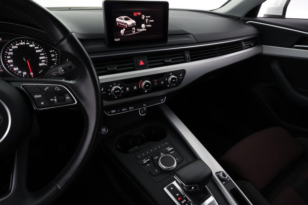 AUDI A4 2016