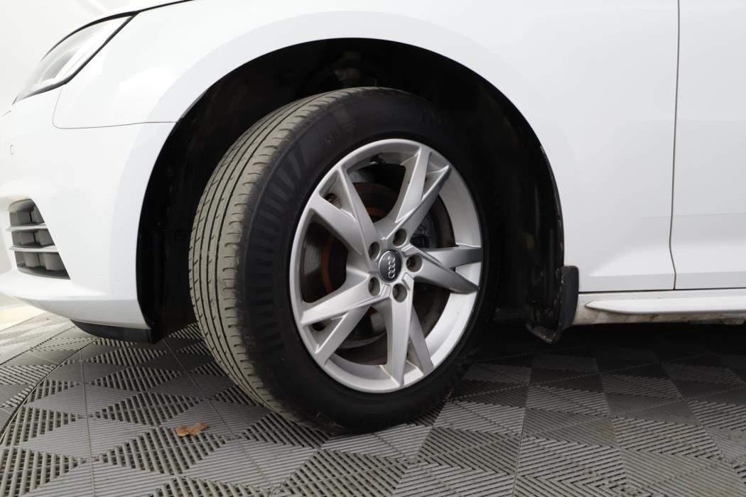 AUDI A4 2016