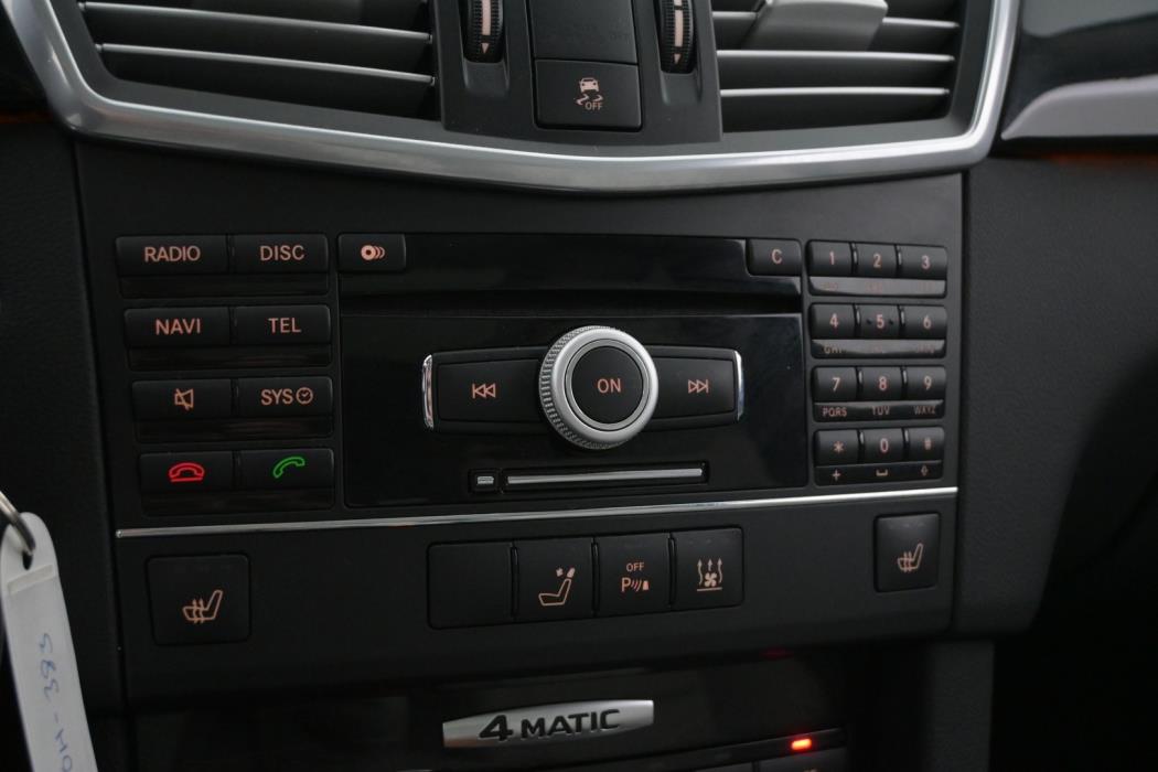 MERCEDES-BENZ E 2010