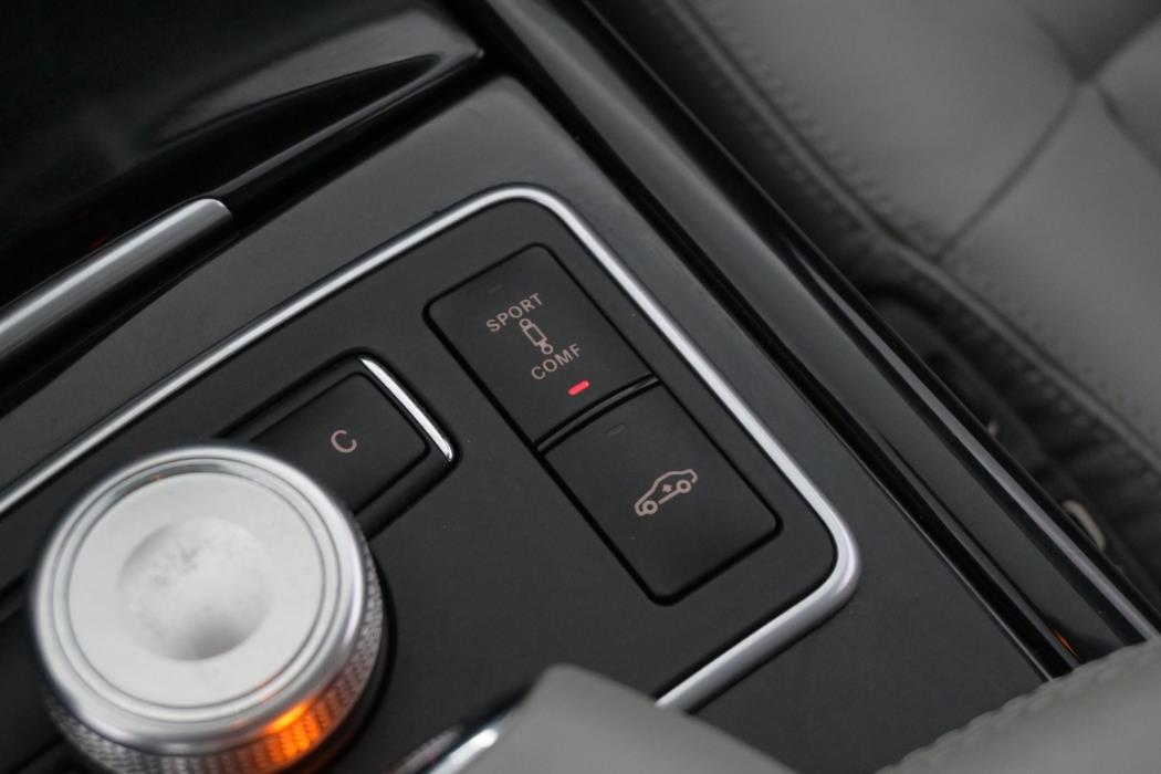 MERCEDES-BENZ E 2010
