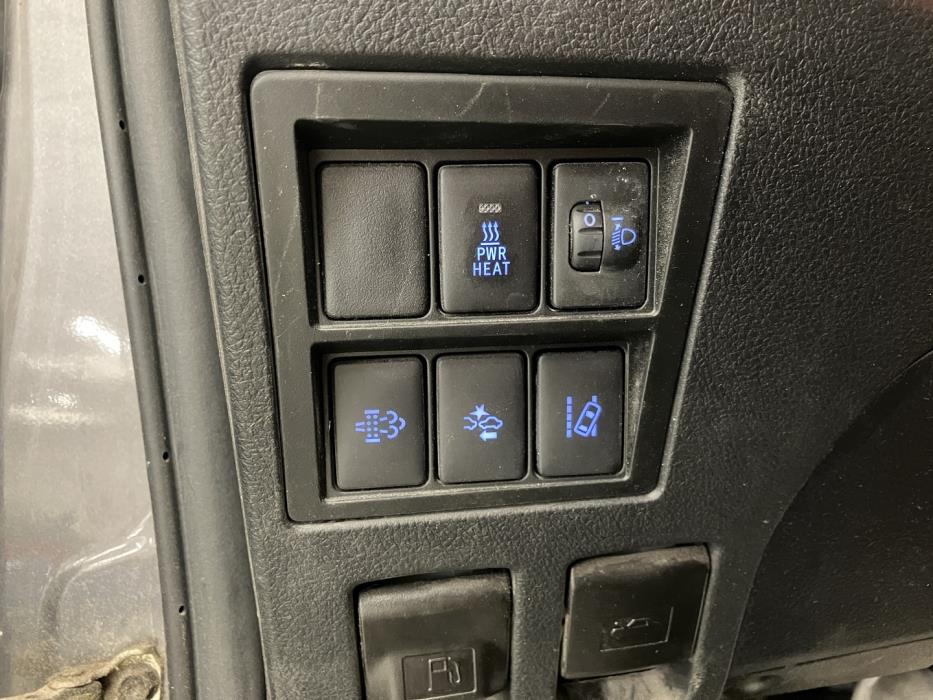 TOYOTA Hilux 2019