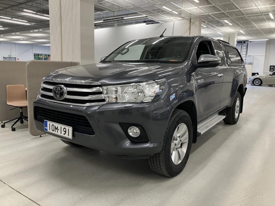 TOYOTA Hilux 2019