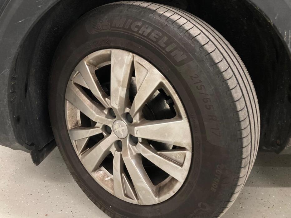 PEUGEOT 3008 2019