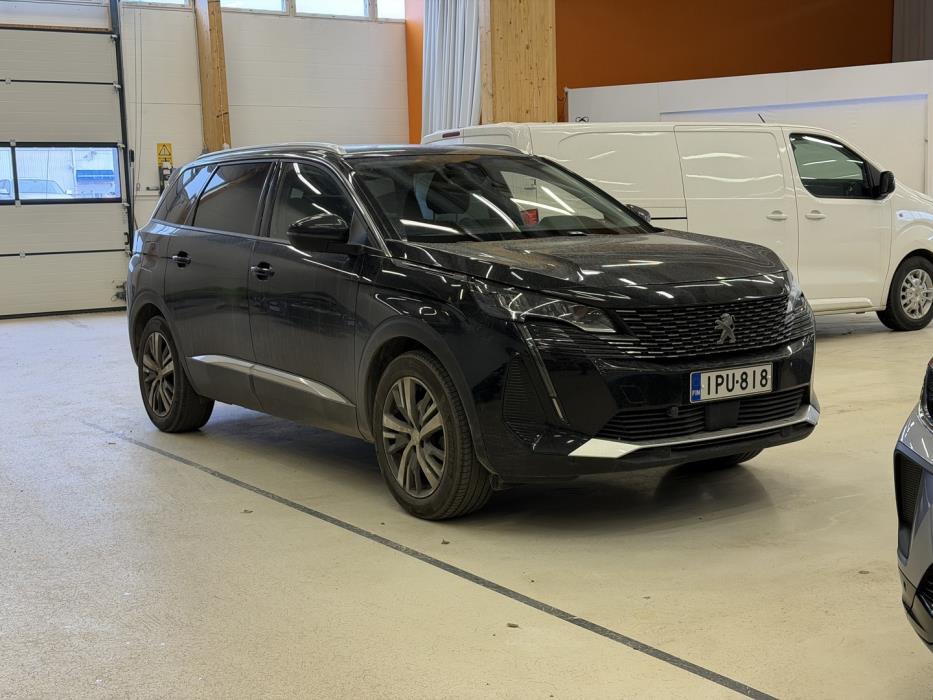 PEUGEOT 5008 2022