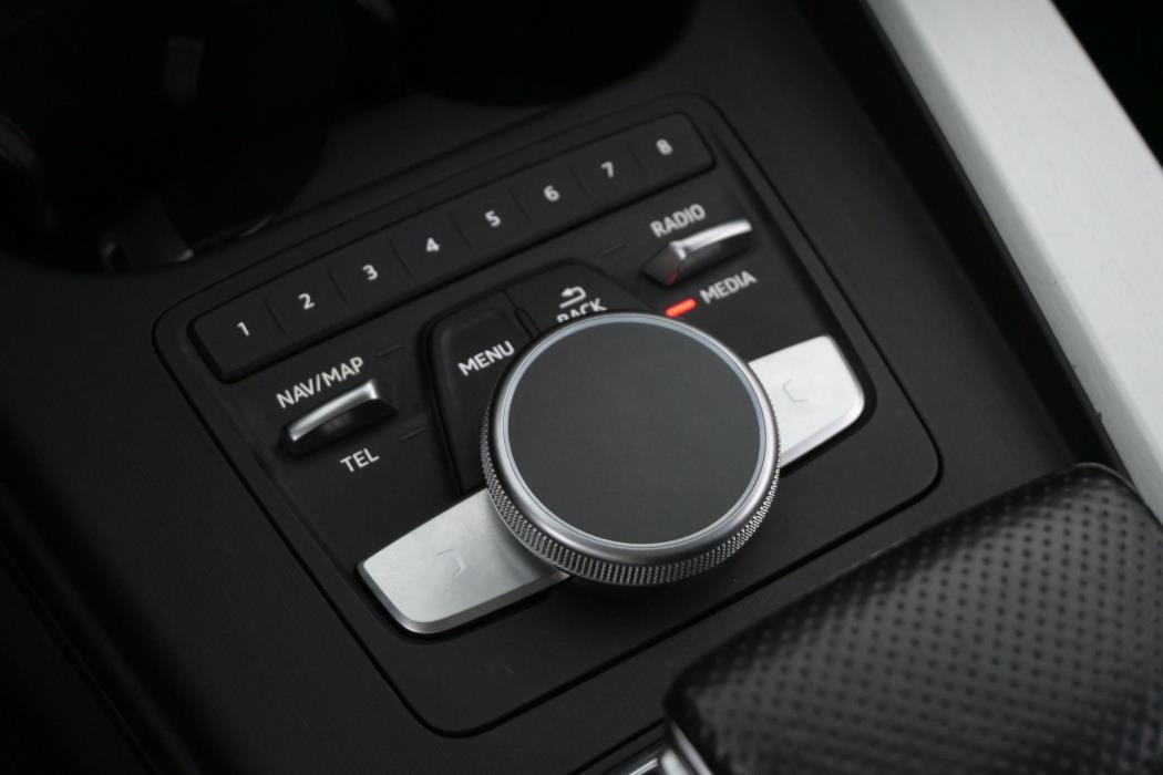 AUDI A4 2018