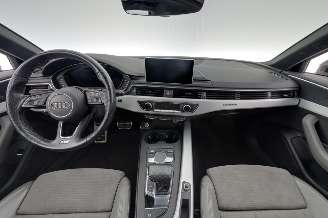 AUDI A4 2018