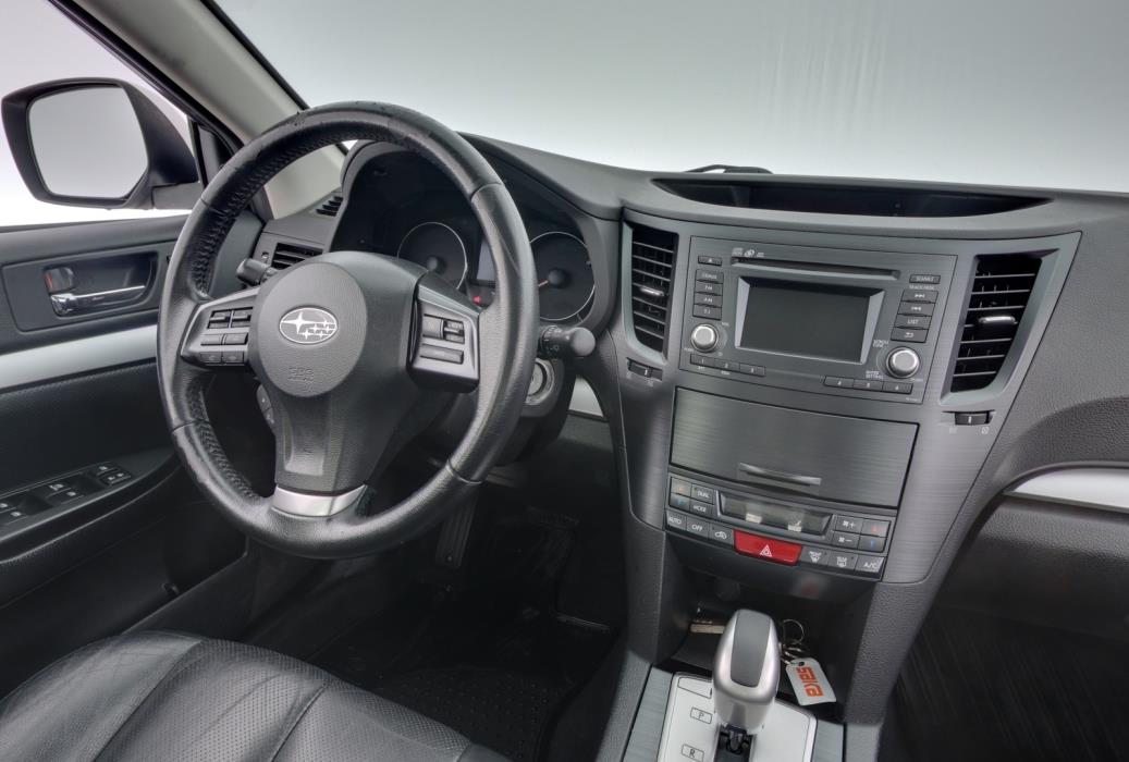 SUBARU Outback 2014