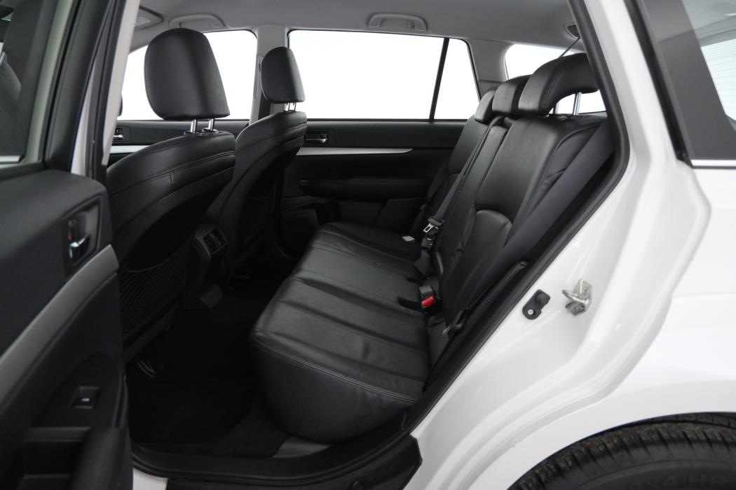 SUBARU Outback 2014