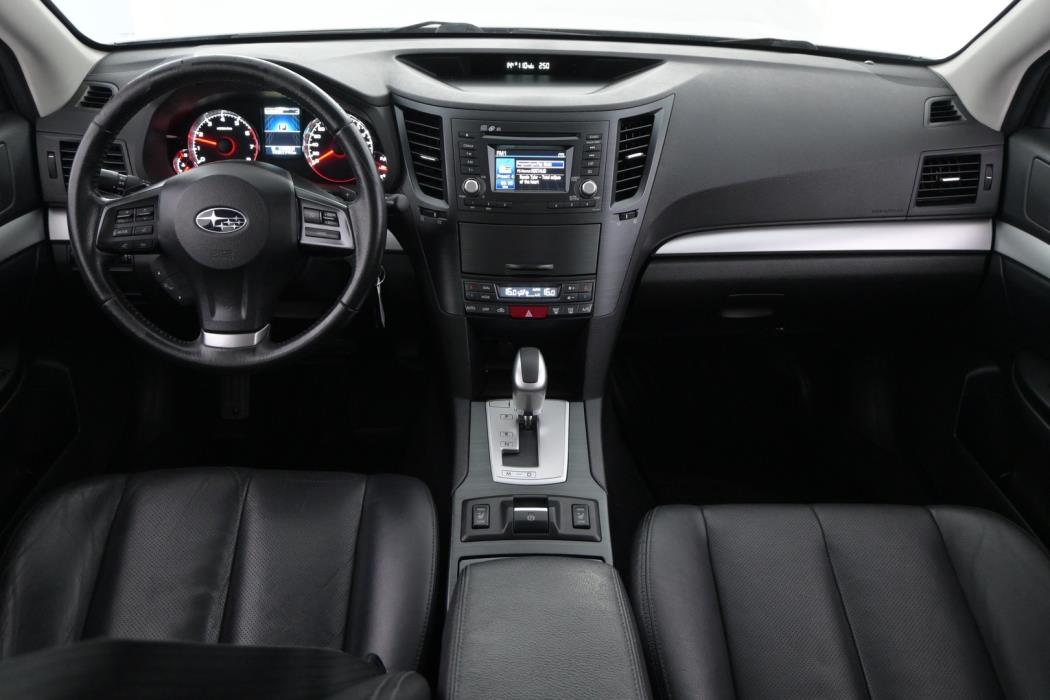 SUBARU Outback 2014