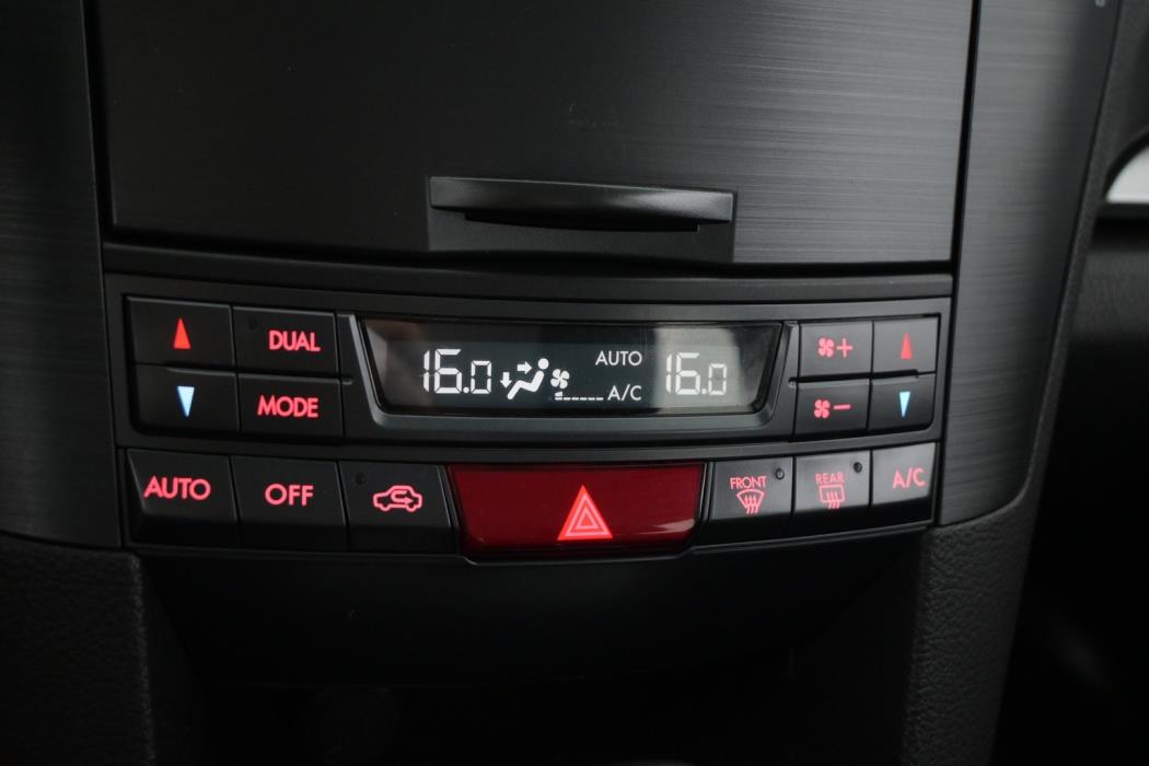 SUBARU Outback 2014
