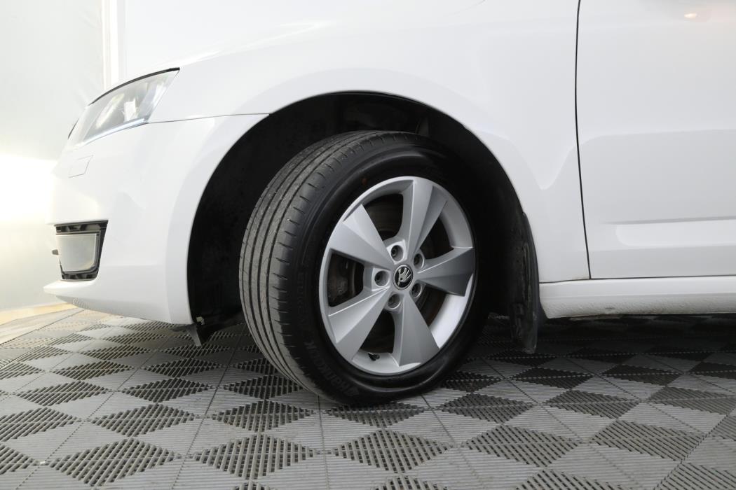 SKODA Octavia 2014