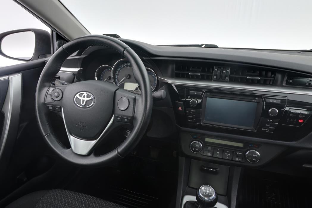 TOYOTA Corolla 2014