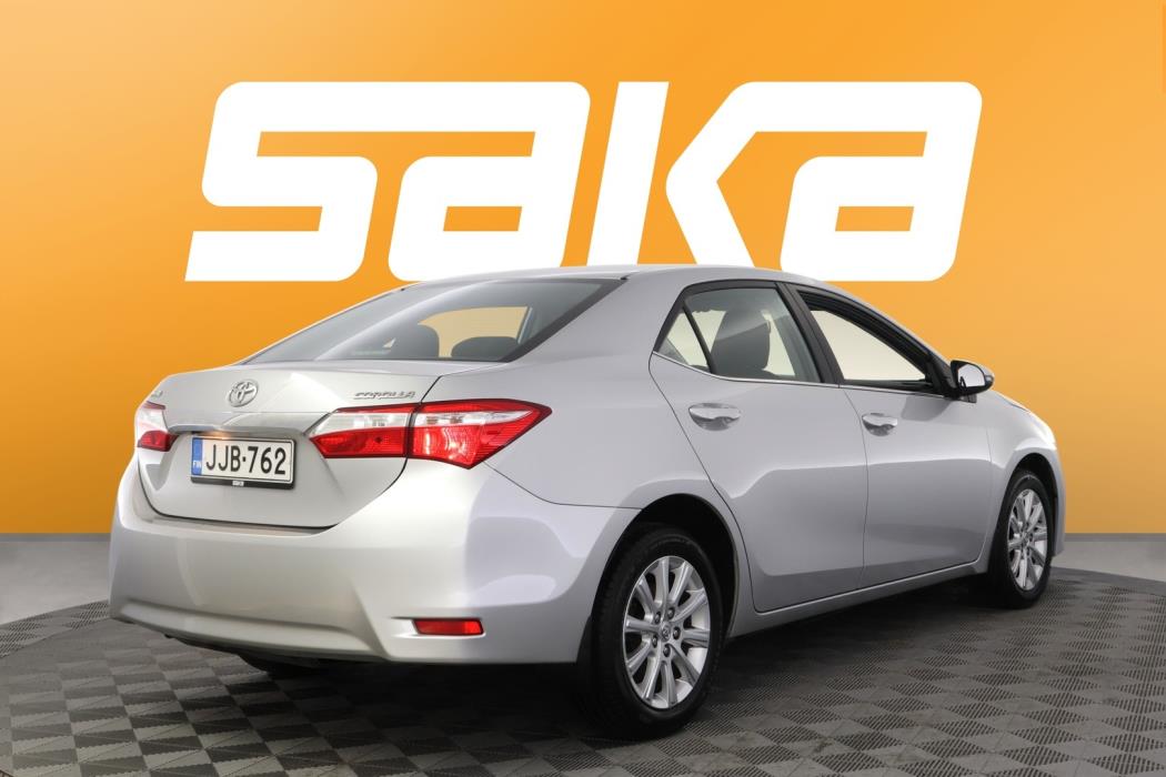TOYOTA Corolla 2014
