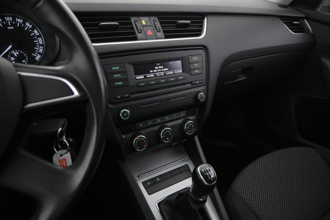 SKODA Octavia 2013