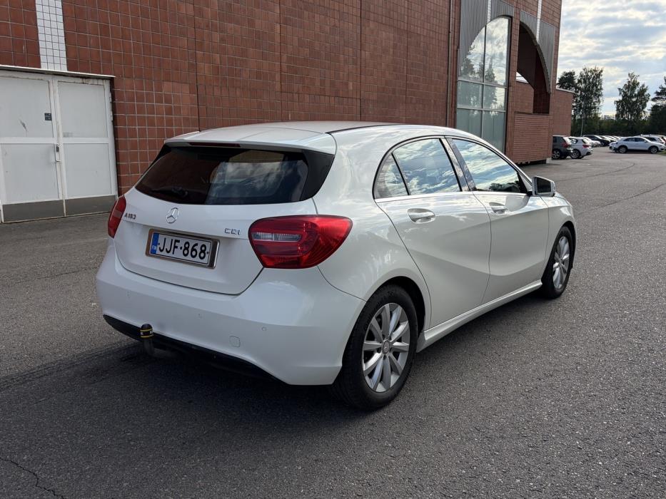 MERCEDES-BENZ A 2014