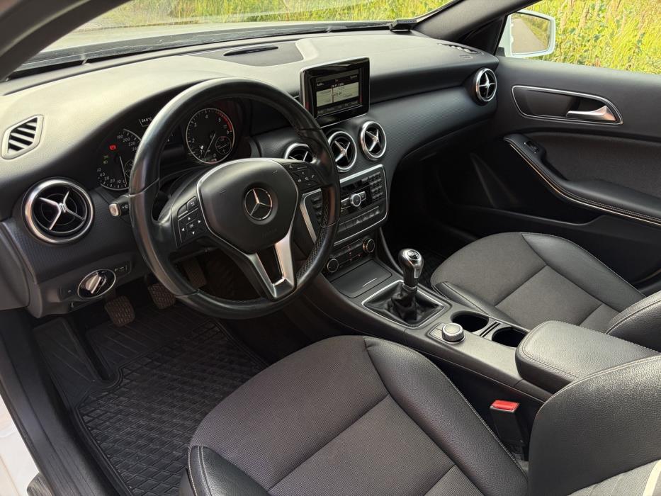 MERCEDES-BENZ A 2014