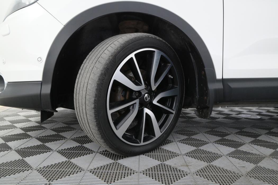 NISSAN Qashqai 2014