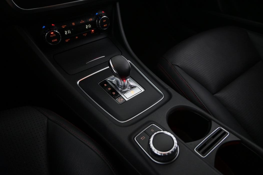 MERCEDES-BENZ CLA 45 AMG 2014