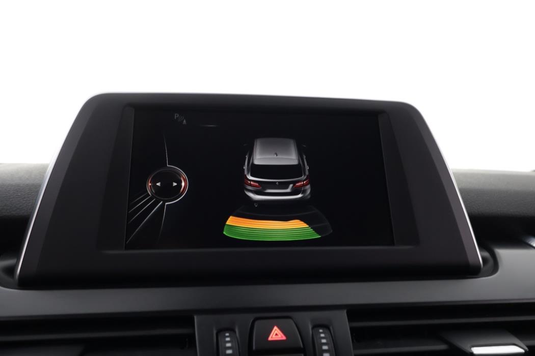 BMW 218 2015