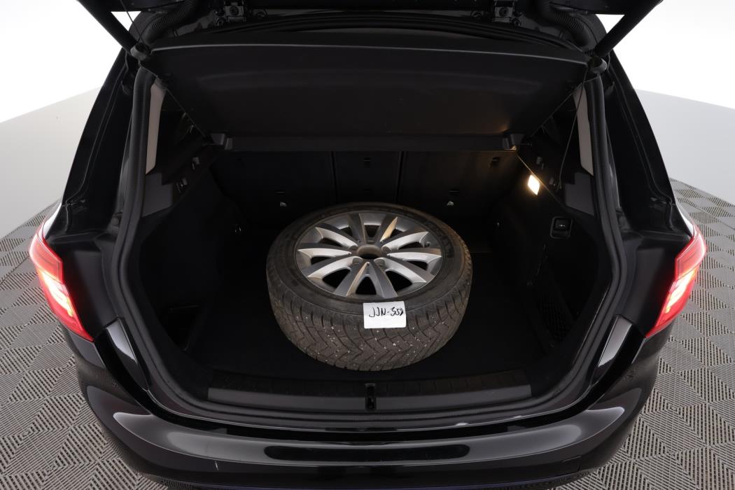BMW 218 2015