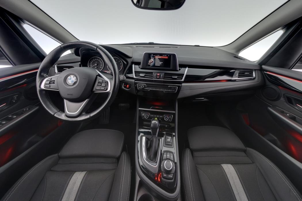 BMW 218 2015