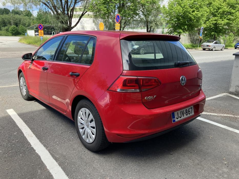 VOLKSWAGEN Golf 2016