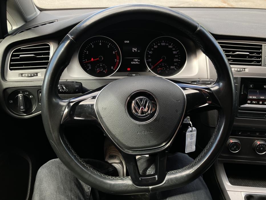 VOLKSWAGEN Golf 2016